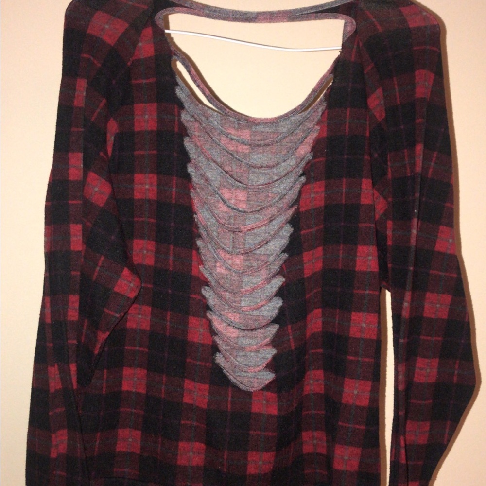 Long sleeve plaid with open back slots!